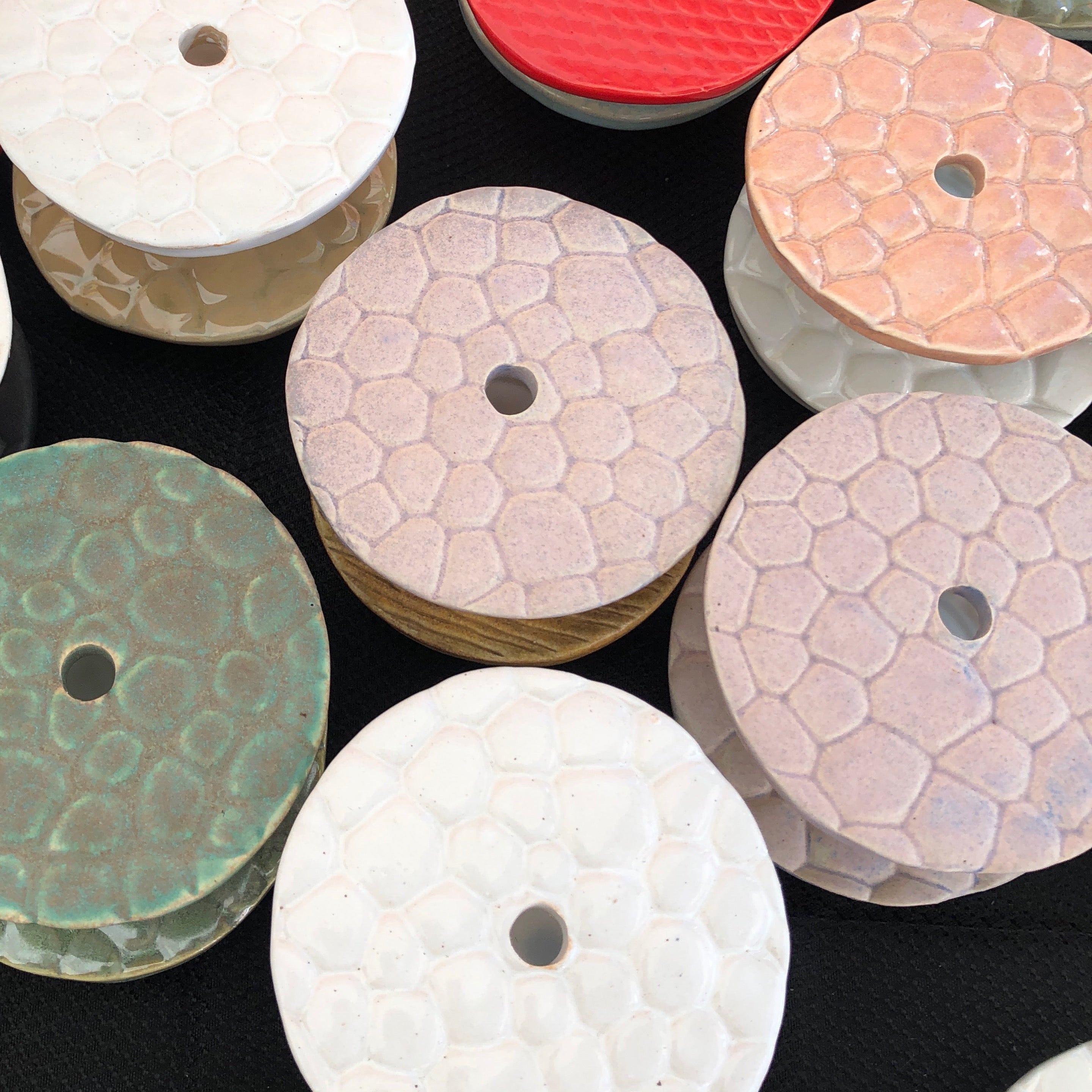 Small Oil Round – Pako Lazo